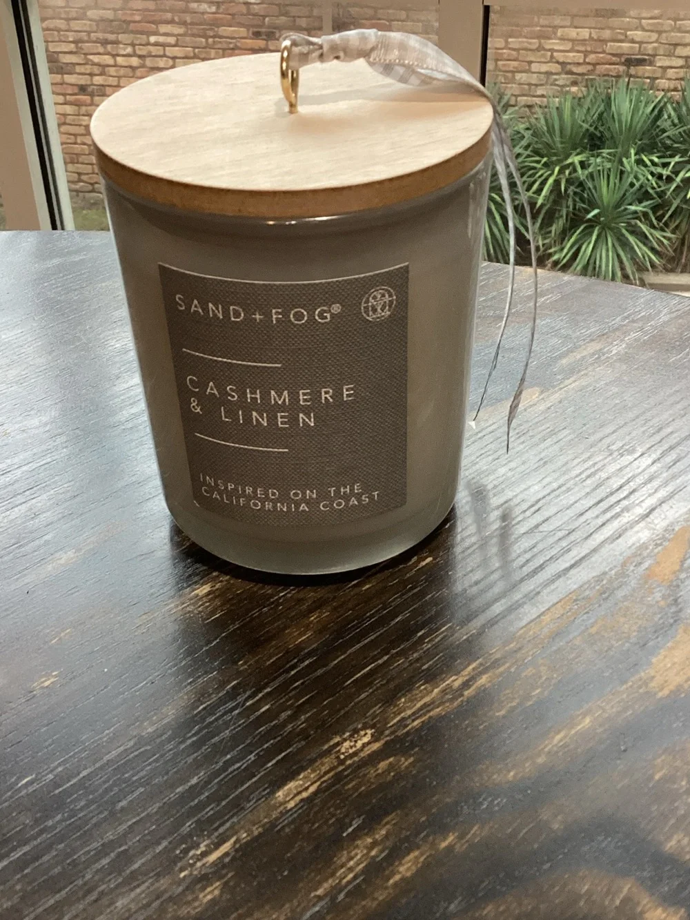 Sand + Fog Cashmere & Linen Scented Candle with Wood Lid